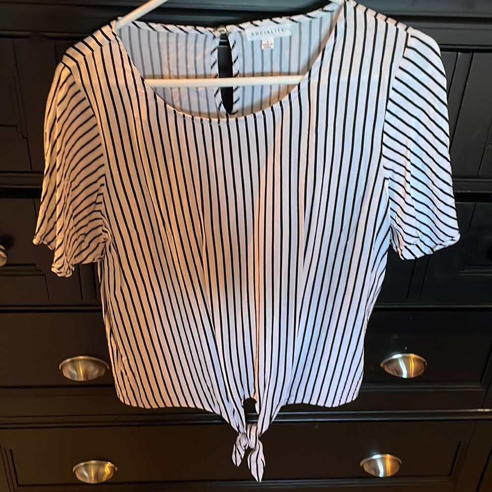Black and white top